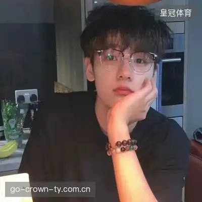 滑颢清